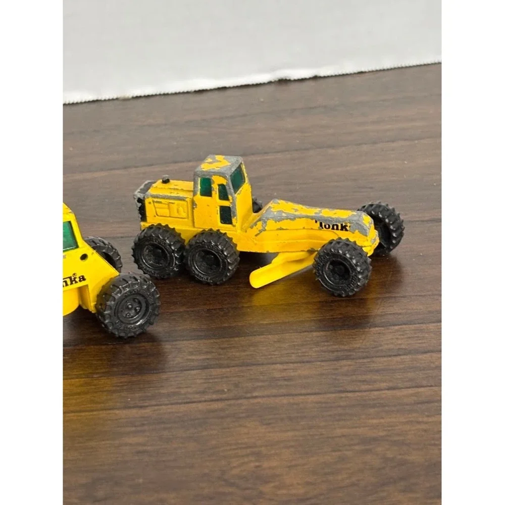 Vintage Tonka Diecast Construction Set 1992 Loader 1994 Grader Yellow Miniatures